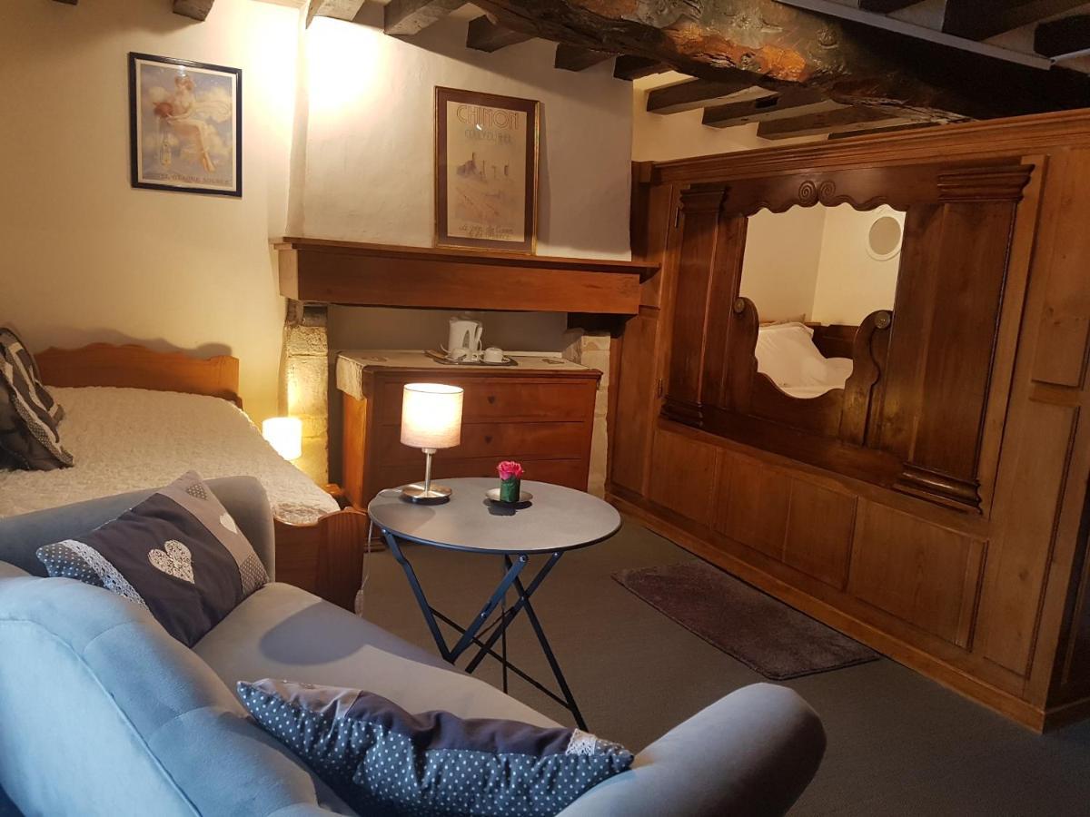 Lohéac Le Cafe Du Village - Bar A Cocktails & A Ambiance المظهر الخارجي الصورة