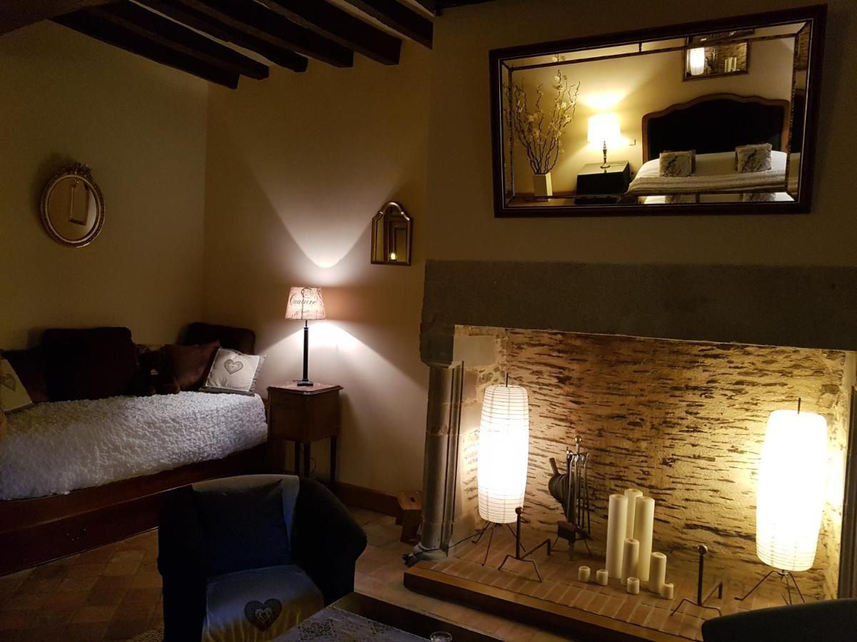 Lohéac Le Cafe Du Village - Bar A Cocktails & A Ambiance المظهر الخارجي الصورة